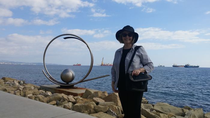 This image has an empty alt attribute; its file name is 975164989_680537_m.jpg